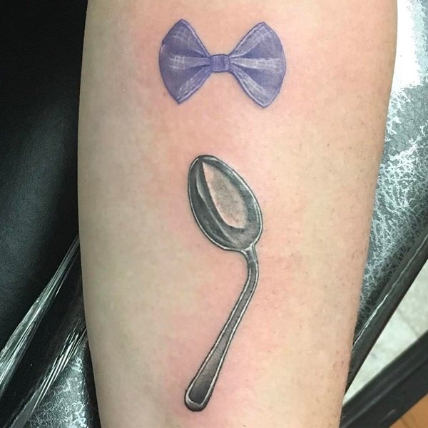 Tatuagens de ponto e virgula Tatuagens de ponto e virgula