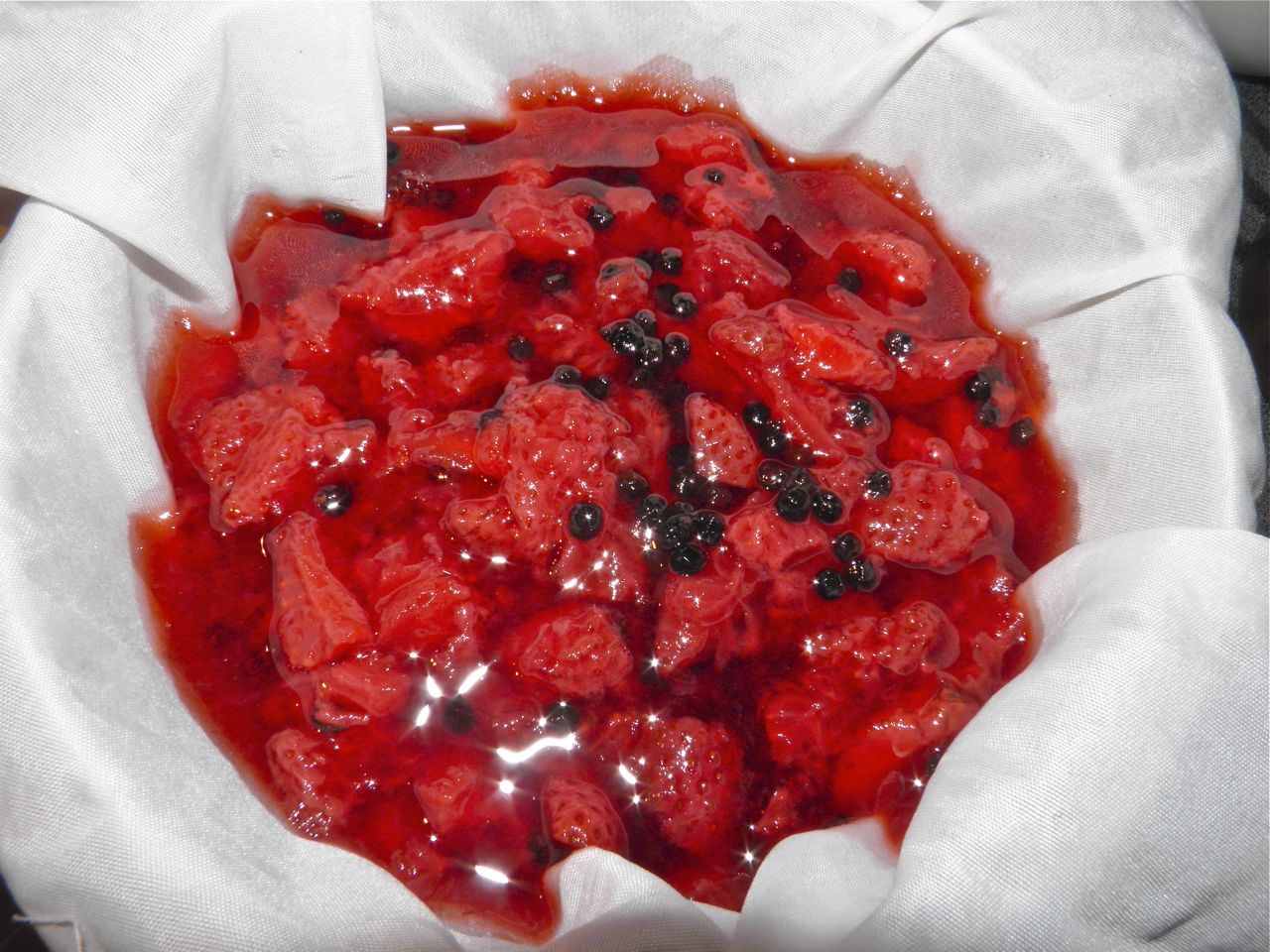 Docaitta Lifestyle: Hooch: Strawberry Black Pepper Liqueur