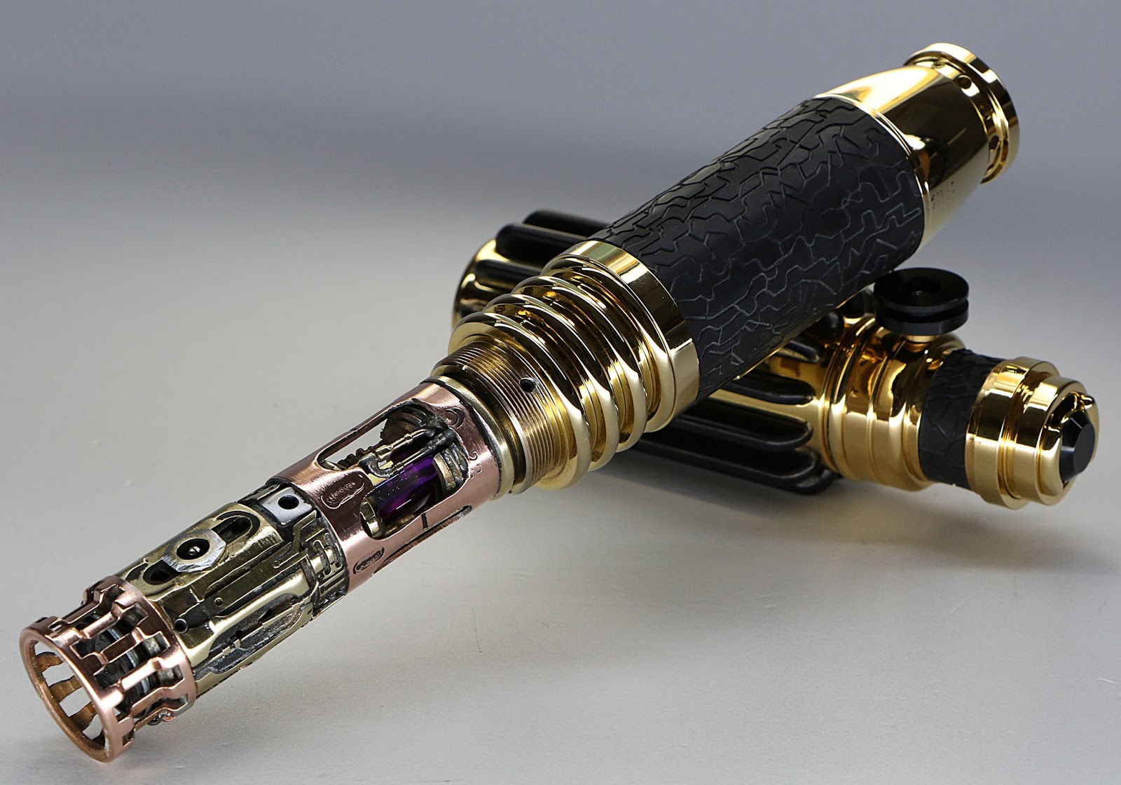 ROLIGHTSABERS Mace Windu Legend Lightsaber 24K gold