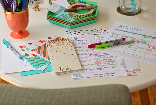 DIY // HOME OFFICE &#038; BLOG ORGANIZING TIPS (FEATURING SHARPIE!), Oh So Lovely Blog