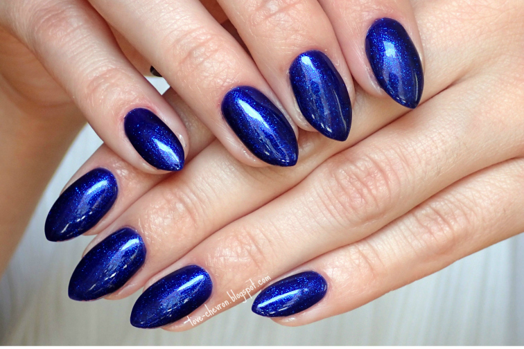 Semilac Glitter Indigo 087 Semilac kolory na paznokciach