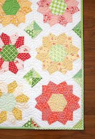 Dahlia quilt - an english paper pieced quilt by Andy of A Bright Corner.  A great scrap quilt using Playing with Paper starter set 43 by Sue Daley Designs