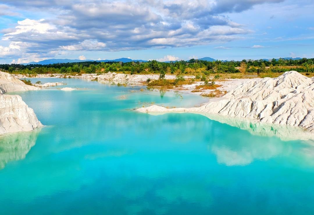 Panorama Keindahan Danau Kaolin di Bangka Belitung - Travel story of