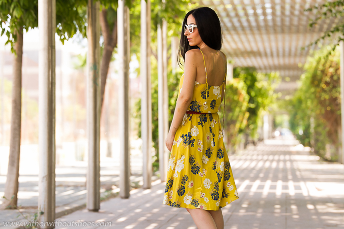 Vestido de Flores Amarillo Mostaza | With Or Without Shoes - Blog  Influencer Moda Valencia España