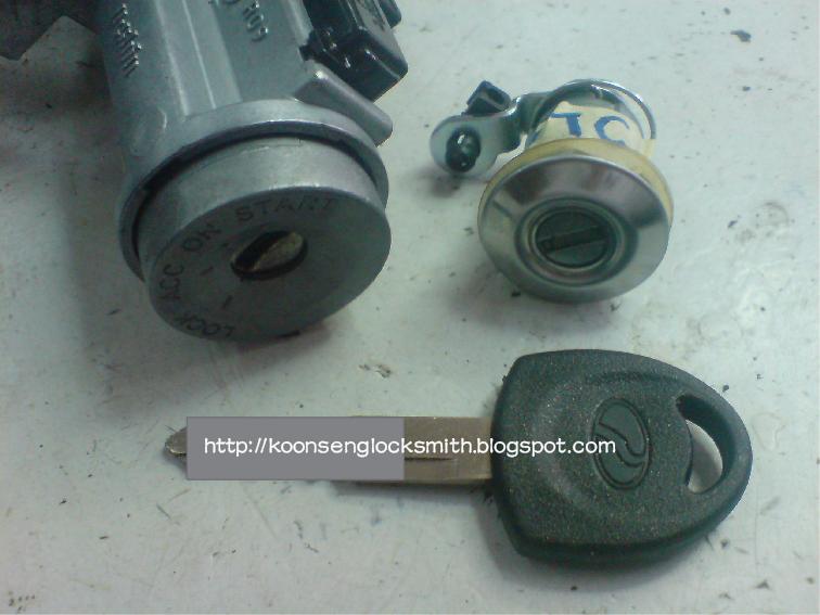 Koon Seng Locksmith Perodua Viva Lost Key Making / Perodua Viva 车锁无样配匙