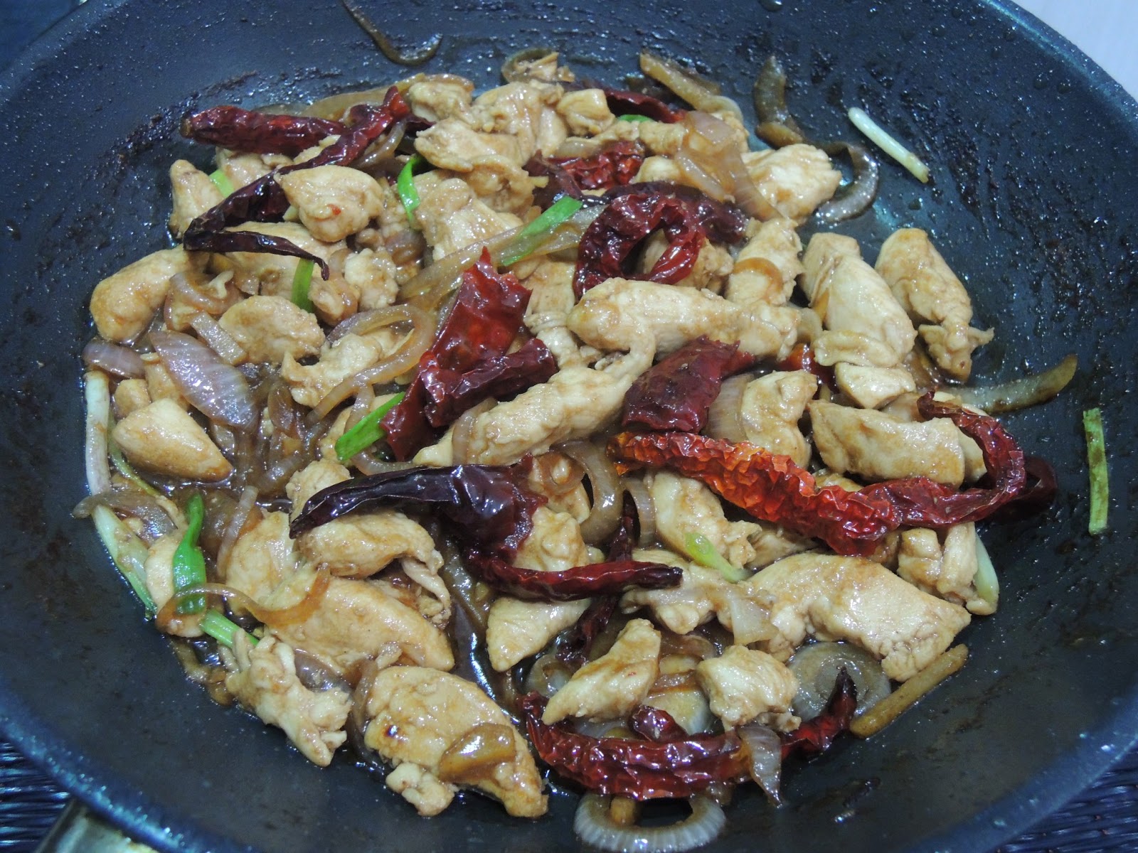 Dapur Cik Lina: Resepi: Ayam Goreng Cili Kering Cincai