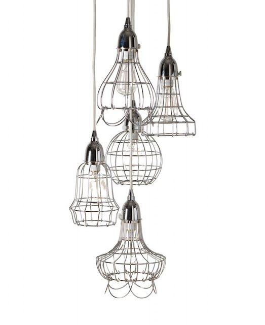 Cluster of 5 wire pendant lights