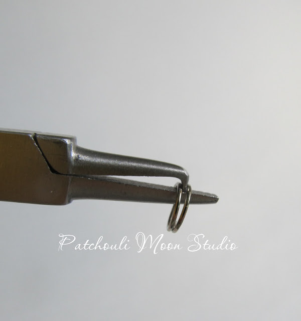 Patchouli Moon Studio~ Tutorial for Making a Zipper Pull With Beads & a Charm