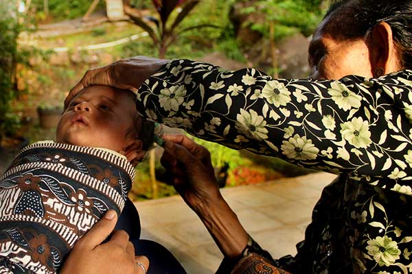 Langgam Langit Sore TRADISI WISUHAN