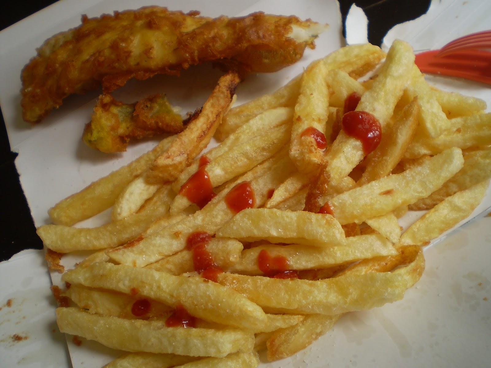 BISTRO WHARFETTE MARINER'S WHARF HOUT BAY Blue Poinsettia