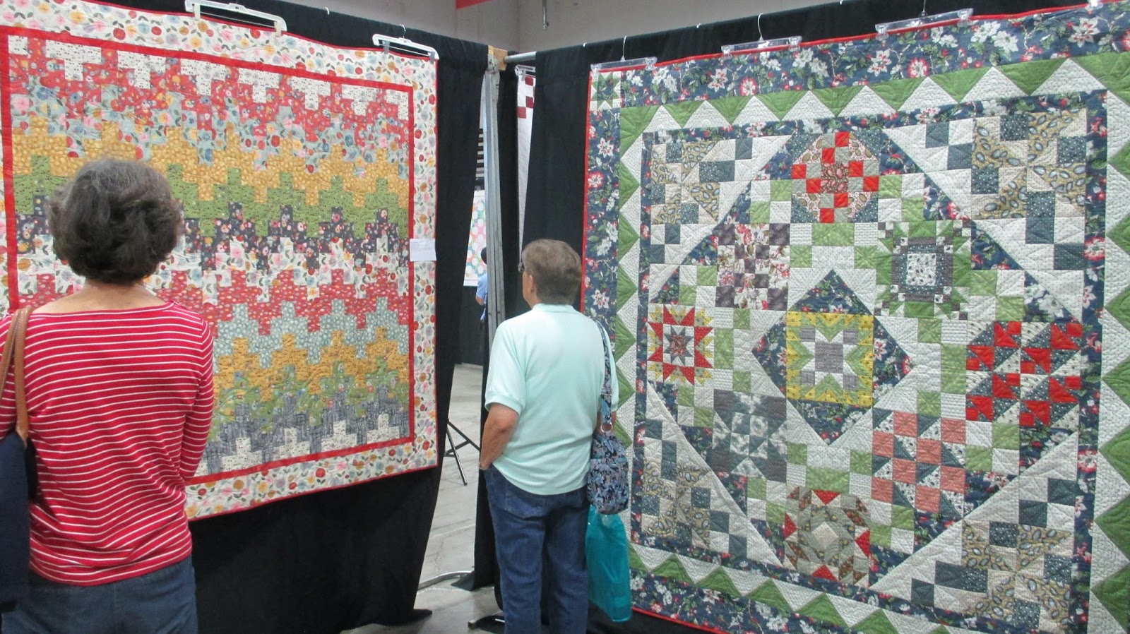 The Literate Quilter Visitng the 2017 Quilters Showcase