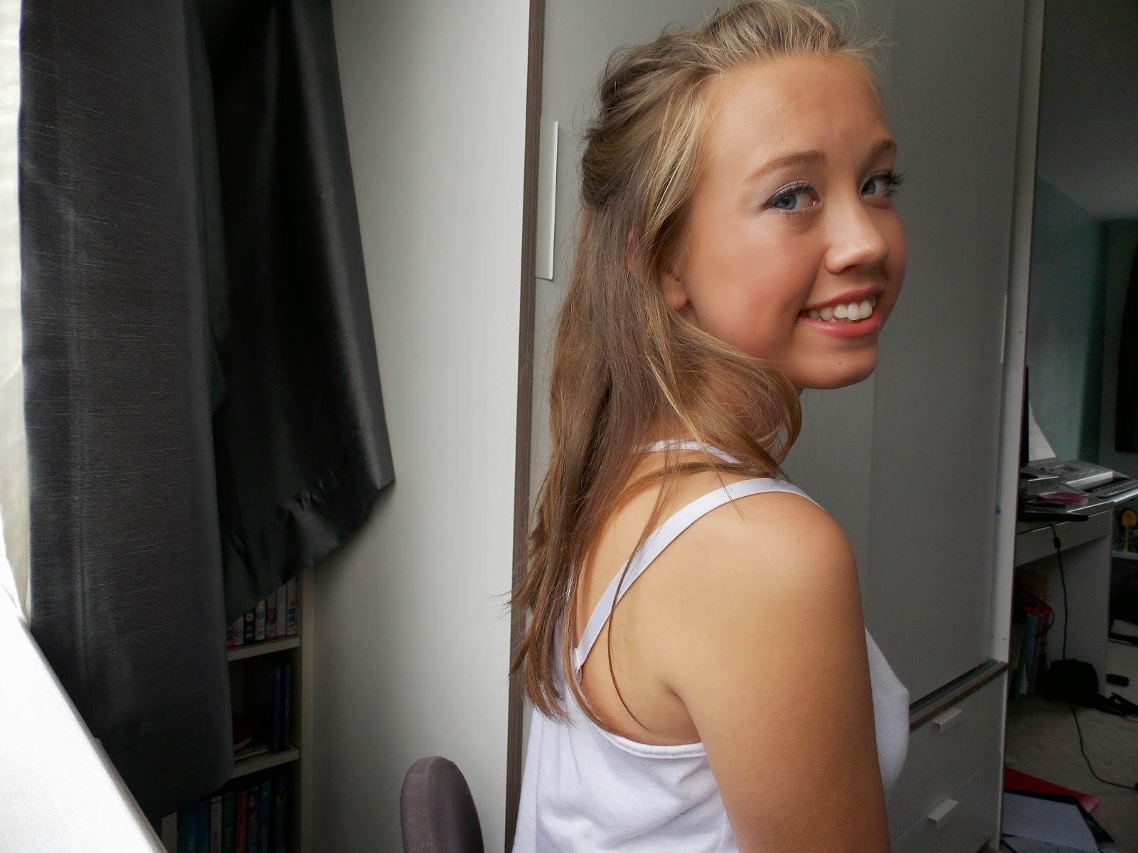 becca-emily-simple-back-to-school-hairstyles