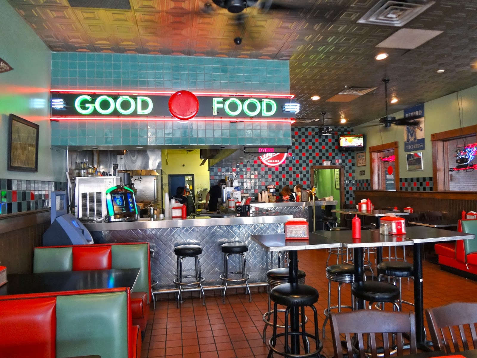 The RV Chef Dyer's Burgers Memphis Tennessee