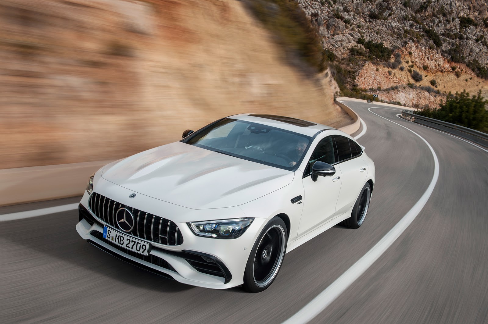 Мерседес АМГ gt 4 Door