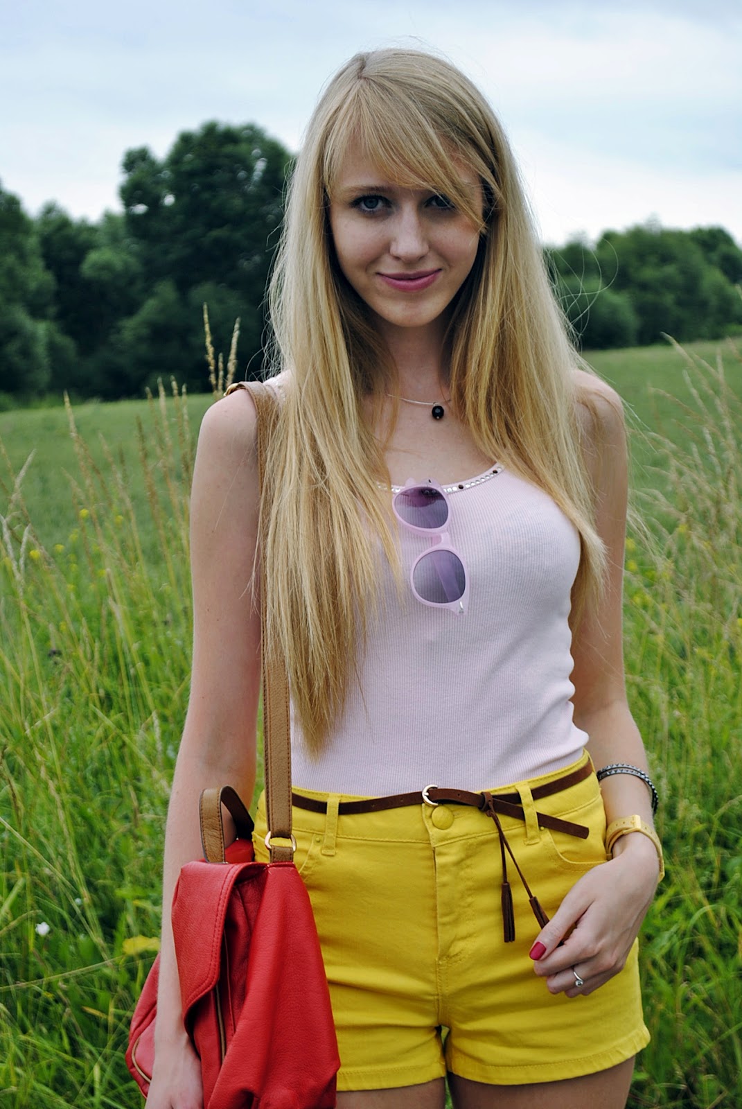 Neon yellow shorts DIANE FASHION