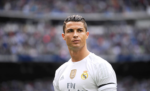 Danh hiệu cầu thủ xuất sắc nhất FIFA 2016 Ronaldo thắng Messi Da-den-luc-Real-ban-Ronaldo