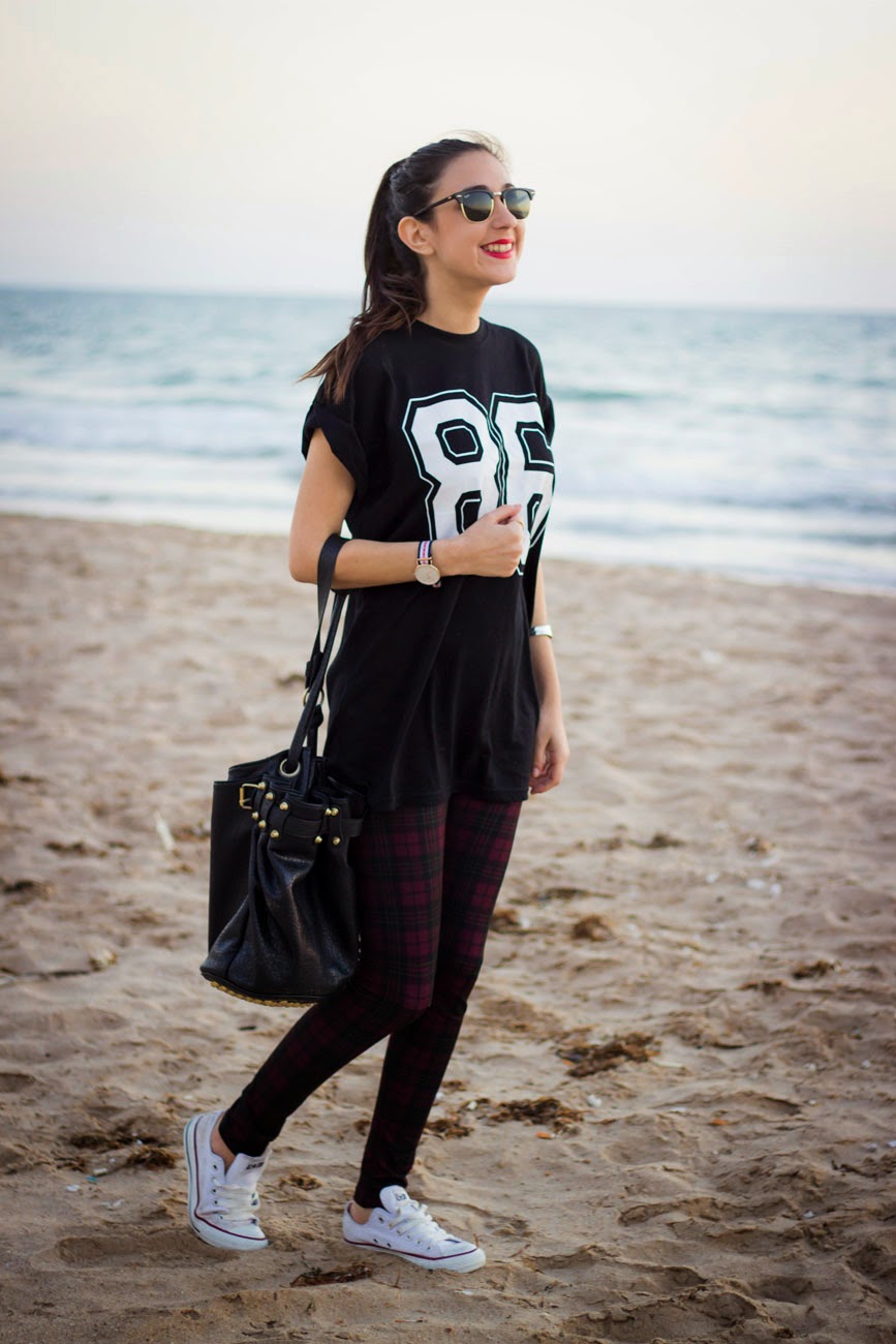 Sporty Shirt And Tartan For A Casual Look
