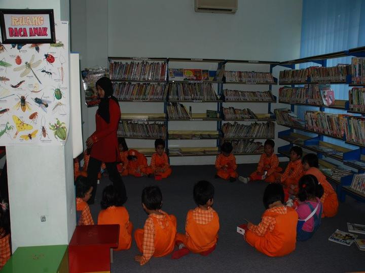 TAMAN BACA, SURGA BUKU - C-Magz