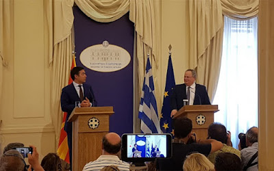 Tεράστιο «ΟΧΙ» από τον Ν.Κοτζιά στα Σκόπια – Εληξε η μαραθώνια συνάντηση των δύο Υπουργών Εξωτερικών – Εθεσε τελεσίγραφο στη ΠΓΔΜ και πλέον η Αθήνα ορίζει τις τύχες των Σκοπιανών  