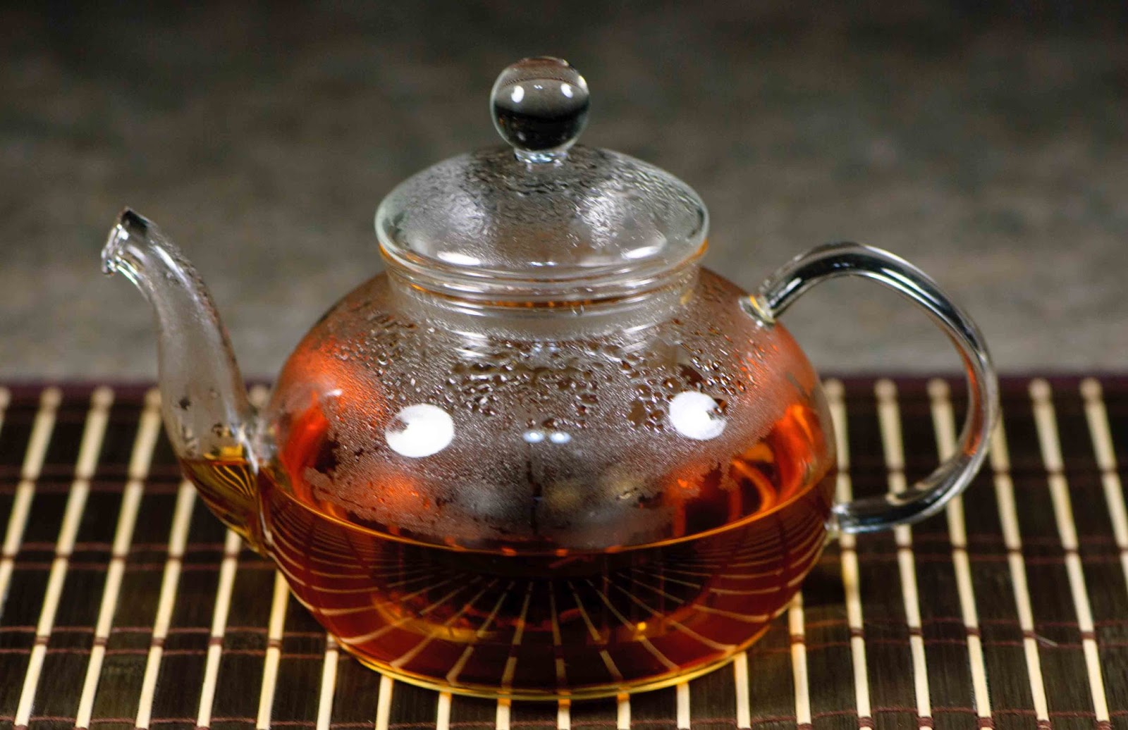 Paradise In My Teacup Of Glass Teapots and Ginger Spiced Brew