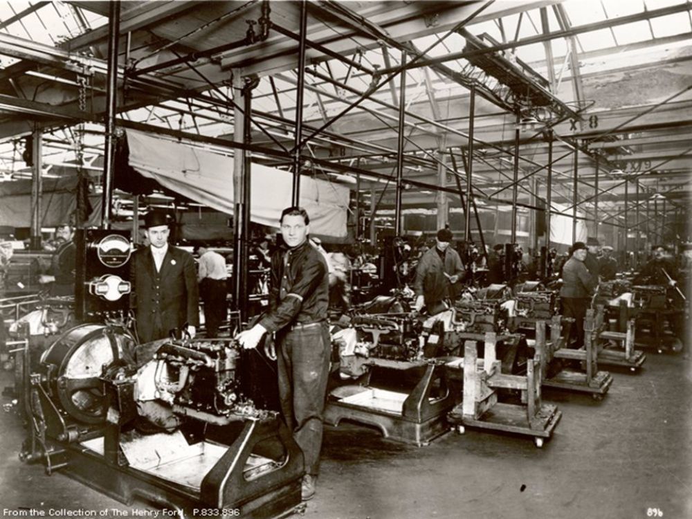 Ford Mall Of Ga >> 25 Amazing Early Photos of the World's Most Iconic Companies ~ vintage everyday Ford Mall Of Ga >> 25 Amazing Early Photos of the World's Most Iconic Companies ~ vintage everyday
