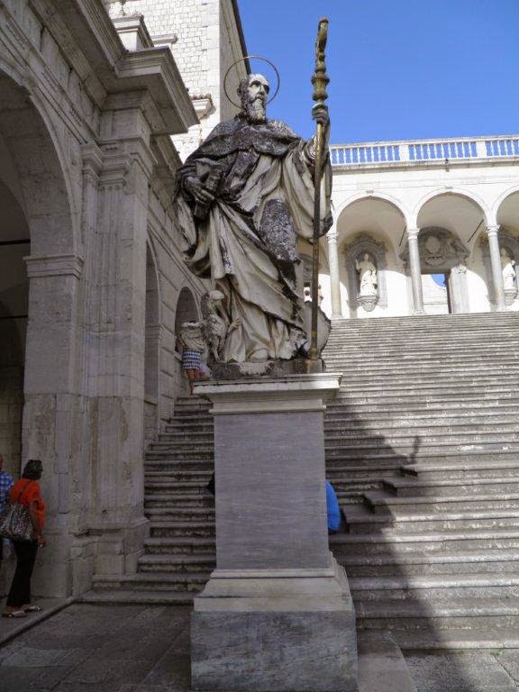 Tabernacoli italiani Cassino. San Benedetto e Santa Scolastica Tabernacoli italiani Cassino. San Benedetto e Santa Scolastica