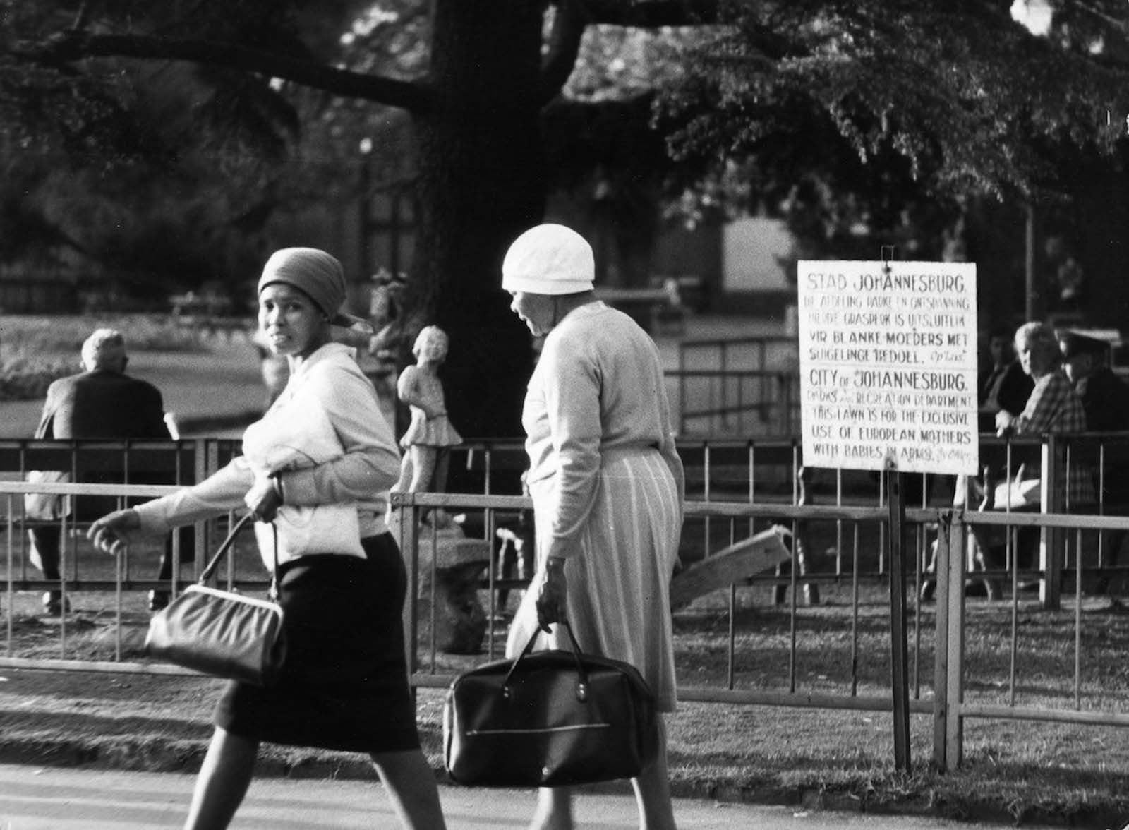 The racist signs of Apartheid seen through rare photographs  1950 1990 - 42