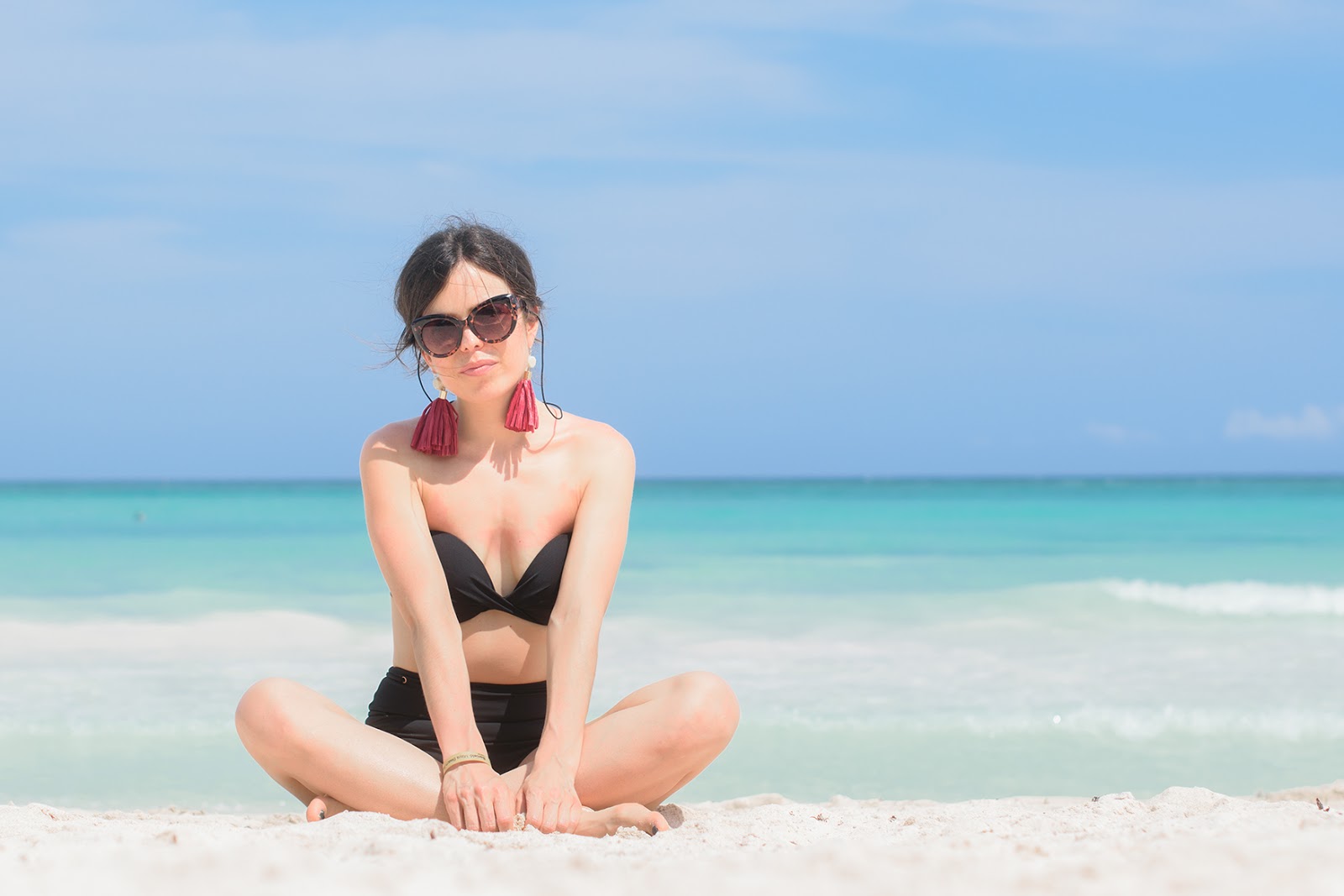 Look con bikini de cintura alta en Riviera Maya