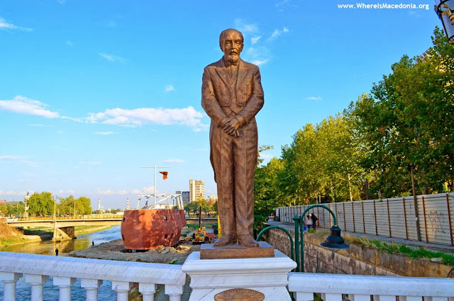 Monument at Art Bridge - Skopje, Macedonia