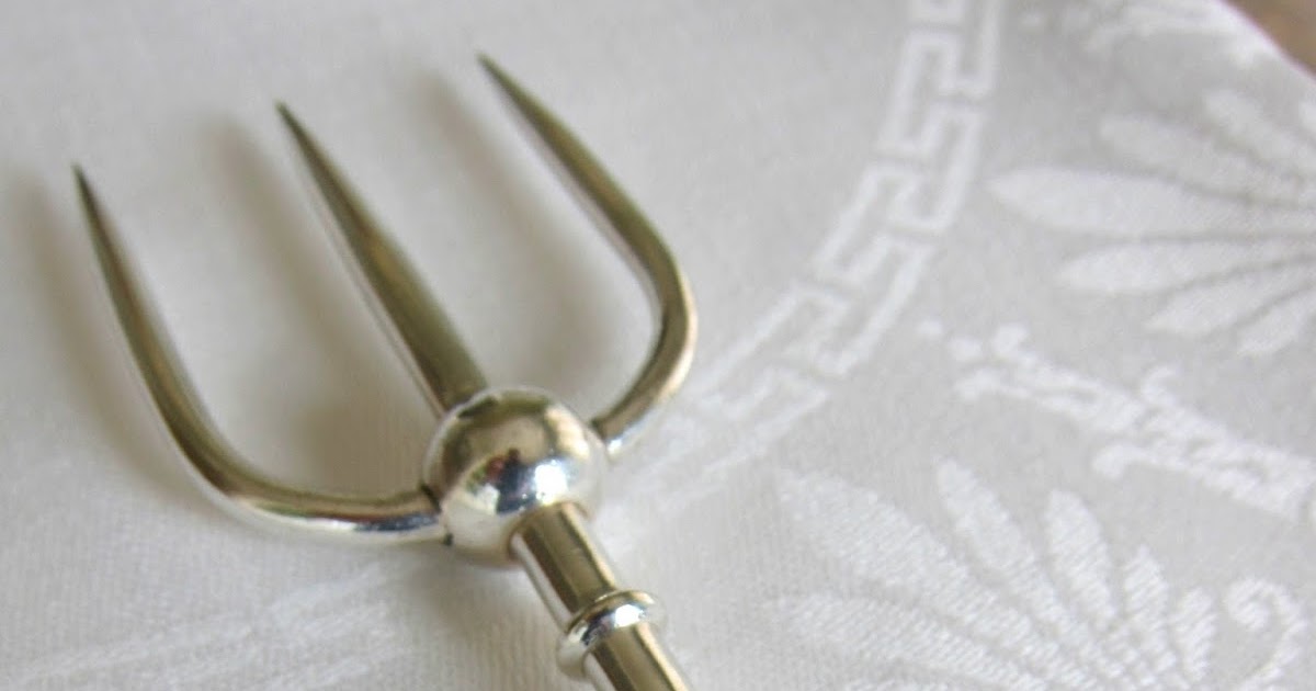 Chronica Domus Arcane Dining Oddities Poseidon's Trident? Devilish Pitchfork?