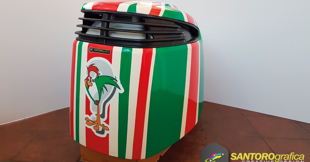 Santorografica Salerno wrapping calandra per motore fuoribordo.