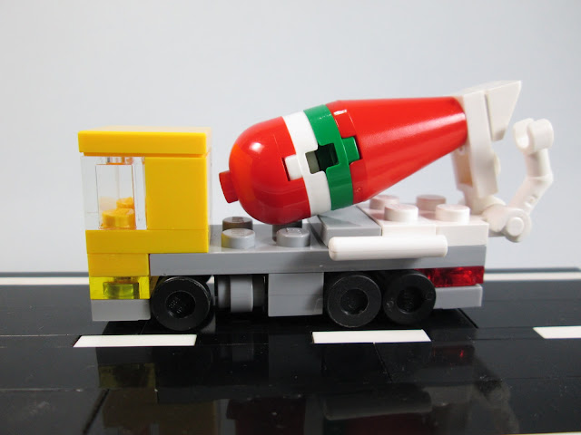 MOC LEGO Camião de transporte de cimento em micro escala