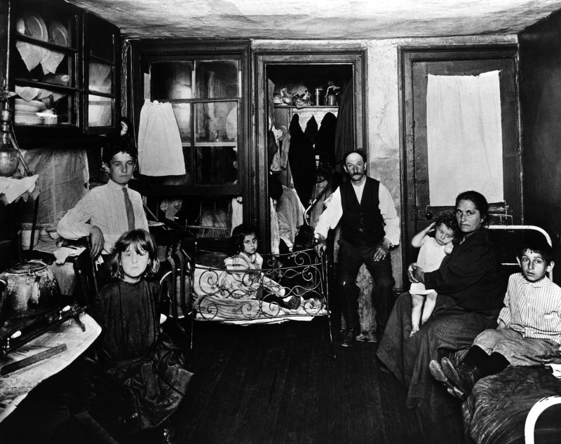 32 Heartbreaking Pictures That Capture The Squalid Lives Of New York S Slums In The Late 19th
