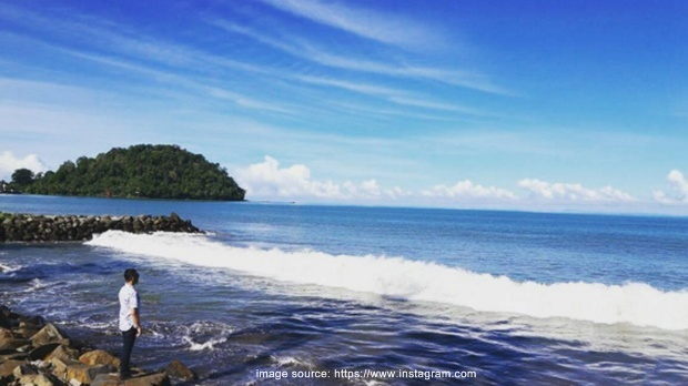  Pantai Padang Tempat Wisata Favorit di Kota Padang 