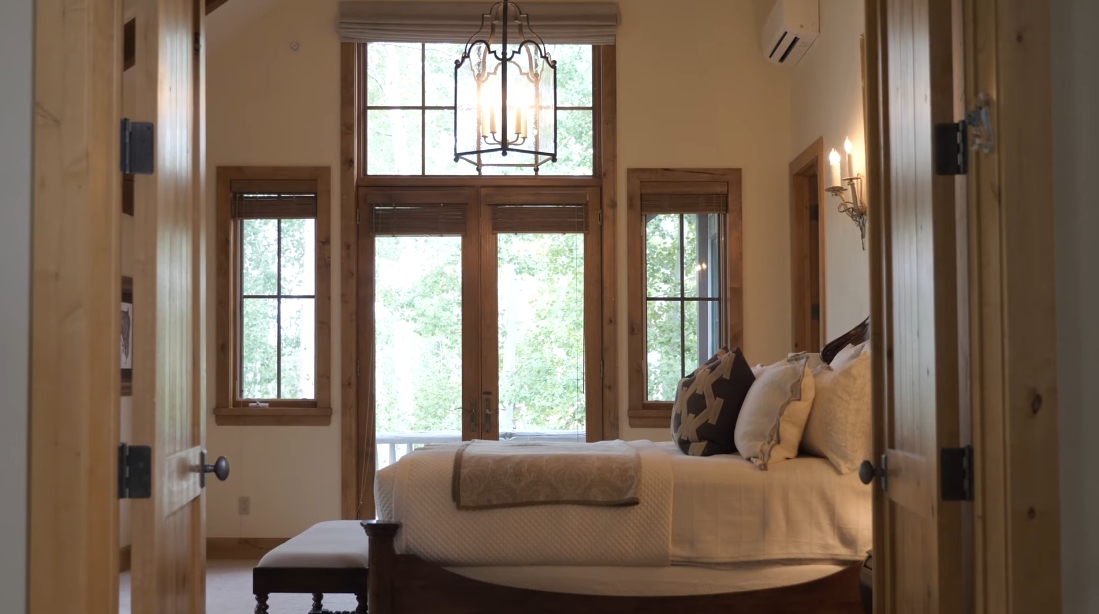 27 Photos vs. 2442 Fenno Dr, Edwards, CO Luxury Home Interior Design Tour