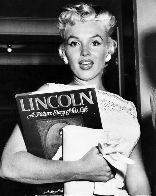 Movie Lovers Reviews Marilyn Monroe Early Photos
