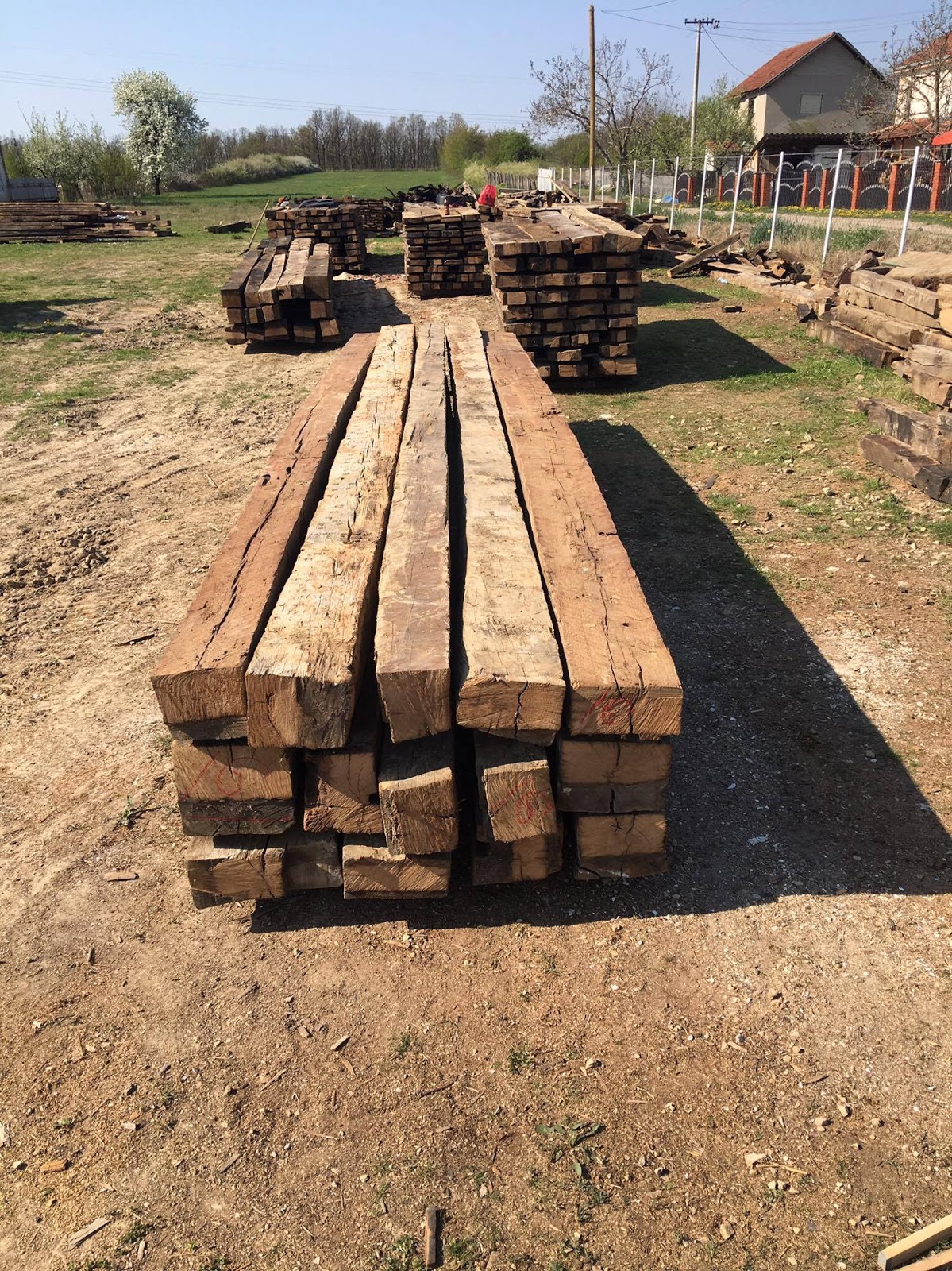 Tesana Gradja: Stara Hrastova Gradja