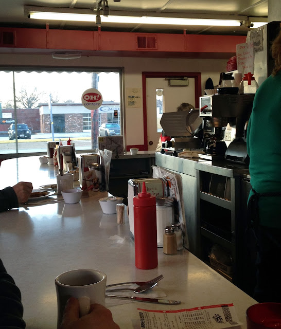 Bite Buff Charlie's Dog House Diner