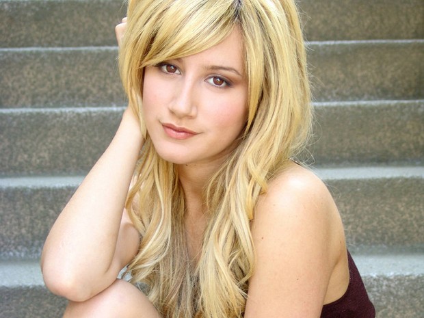Ashley Tisdale Hd Wallpapers