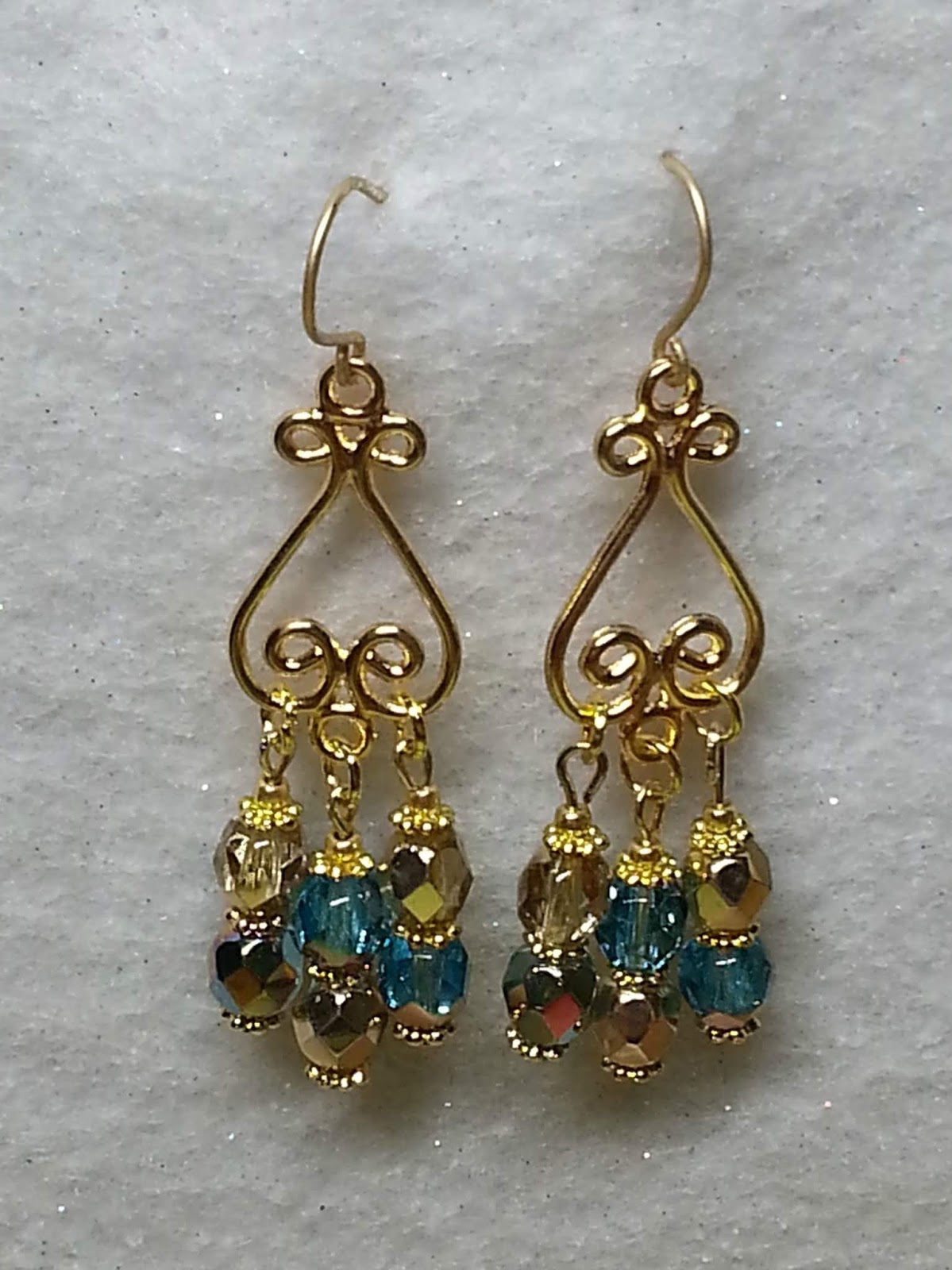 HappyBird's Glitter Nest DIYMake Simple, Chandelier Earrings!