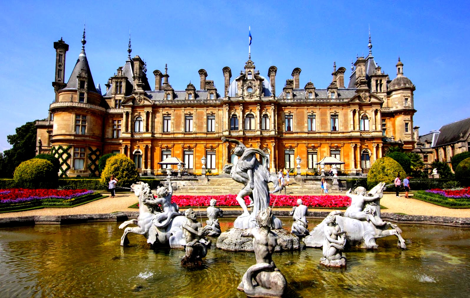 loveisspeed....... Waddesdon Manor is a country house in the village