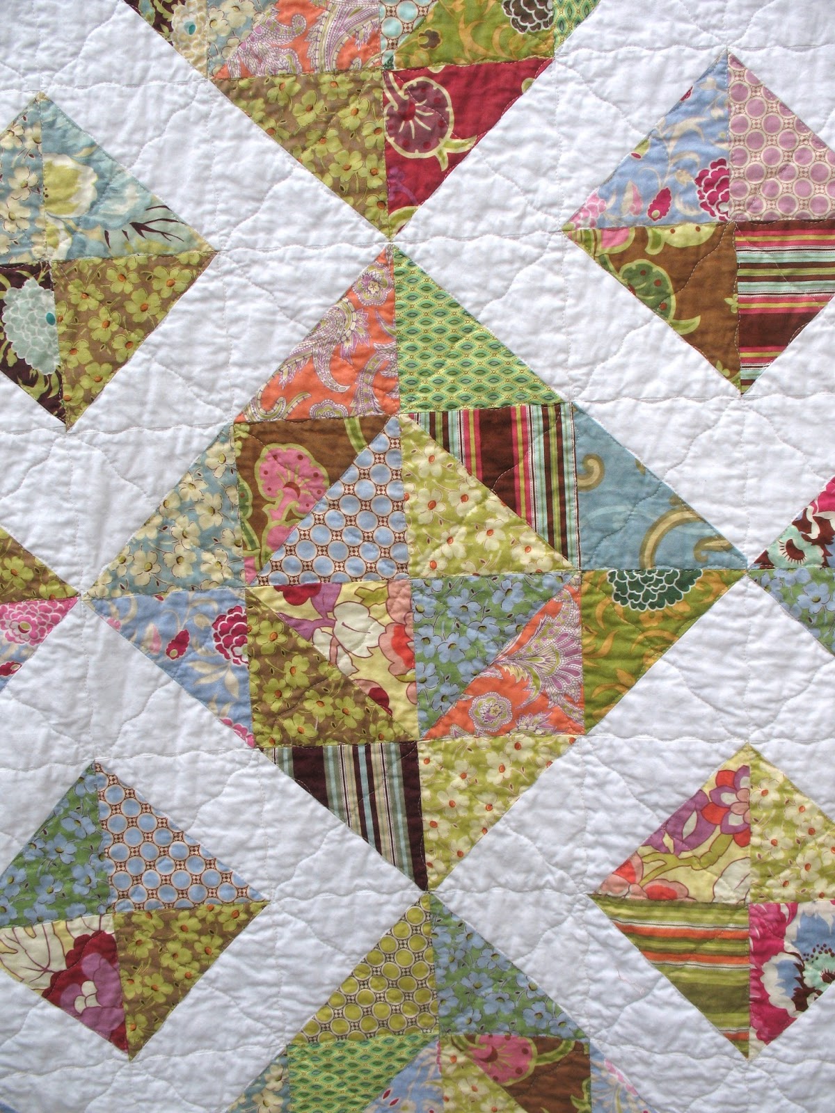 Ye Olde Gypsy Caravan Half Square Triangle Quilt (72)