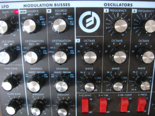 MATRIXSYNTH: Moog Minimoog Voyager Rack Mount Synthesizer V3