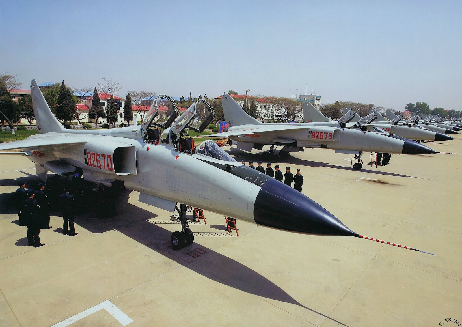 CHINA+JH-7+LINEA.jpg