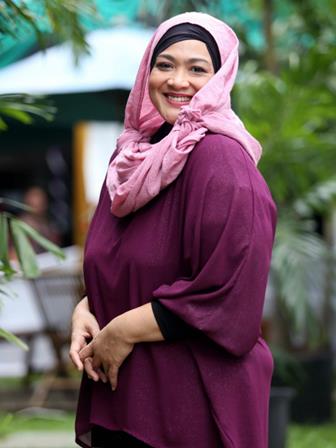 Cara Memilih Gamis Untuk Wanita Gemuk Agar Terlihat Langsing