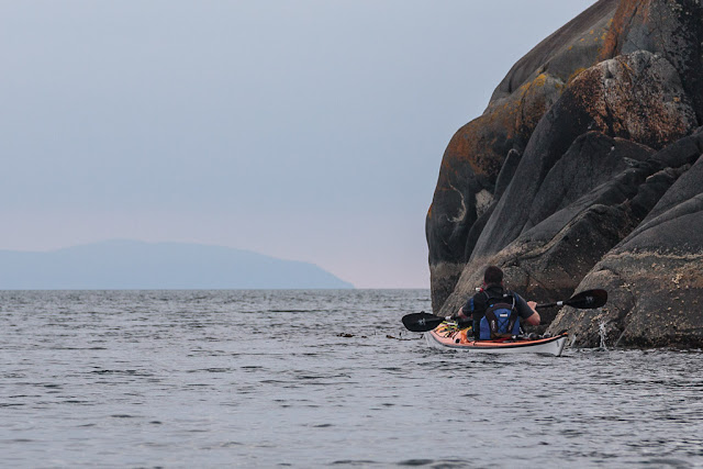 Sea kayaking with seakayakphoto.com: 21-Oct-2015