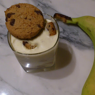 https://danslacuisinedhilary.blogspot.com/2012/03/tiramisu-la-banane-et-cookies-chocolat.html