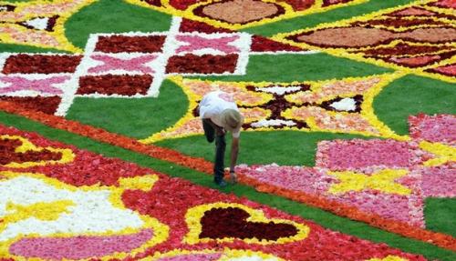 bon bon atelier: Brussels' flower carpet