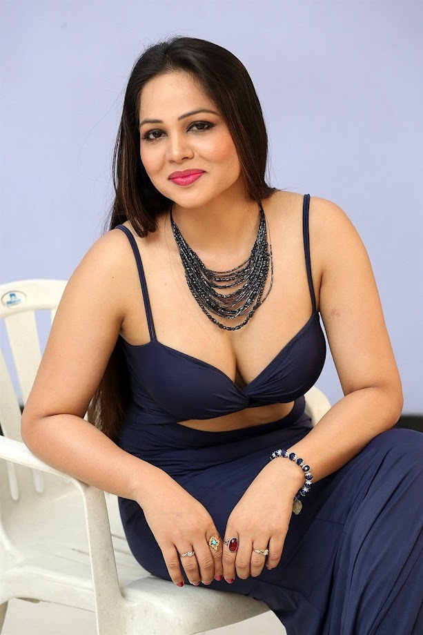 Zaara Khan at Durmargudu Movie Trailer Launch