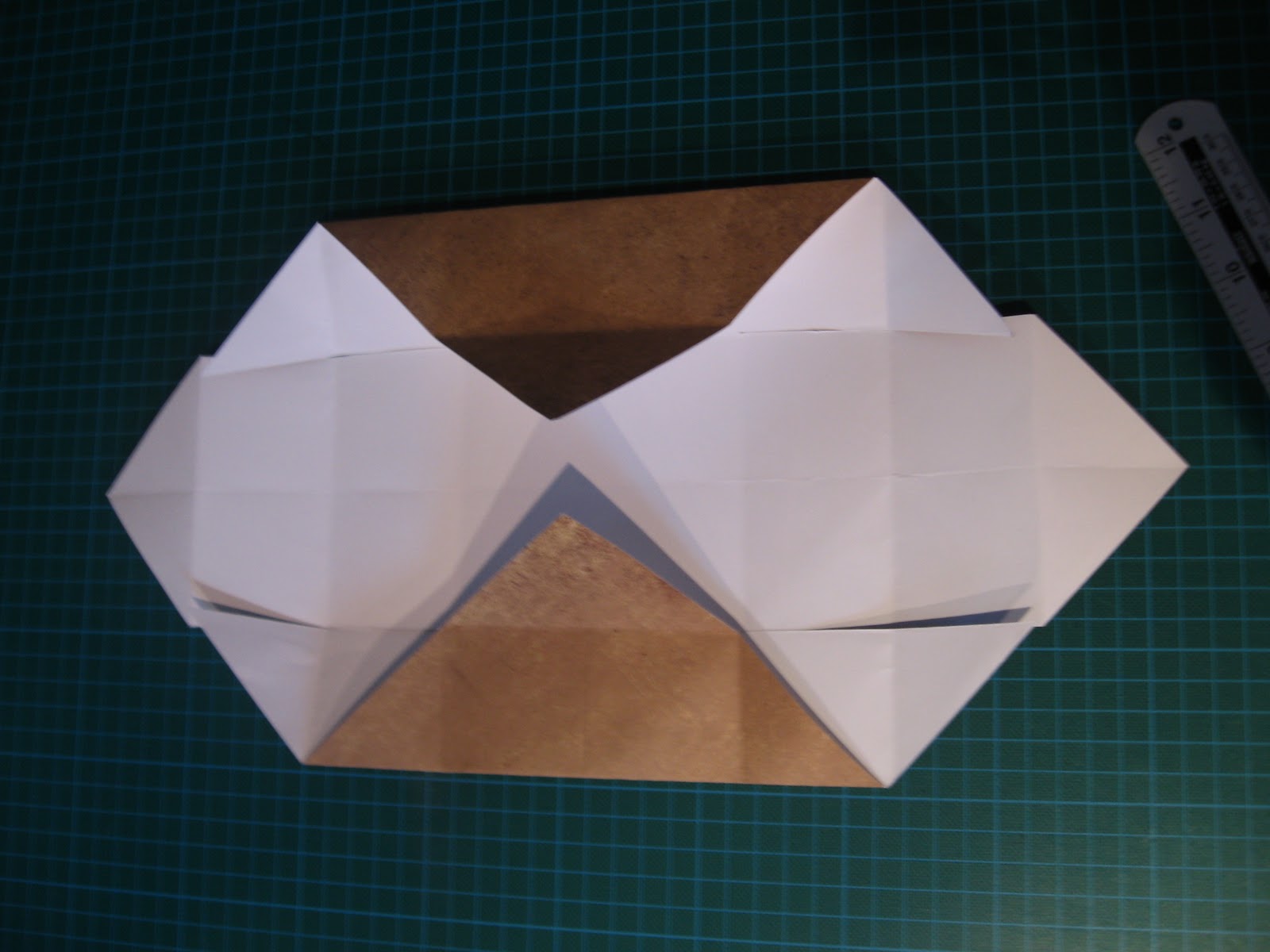 Loula Belle At Home: How to make a paper box - tutorial